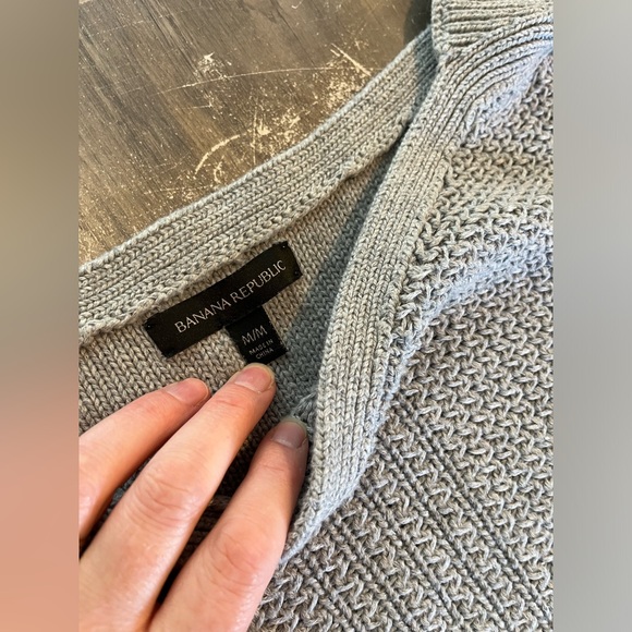 Banana Republic Sleeveless Grey Knit Boat Neck Sweater Medium - Picture 4 of 10